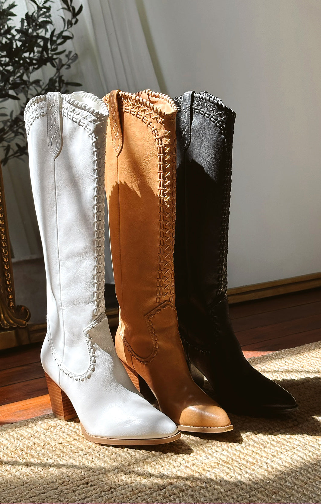 Billini Finley Cowboy Boot ~ White