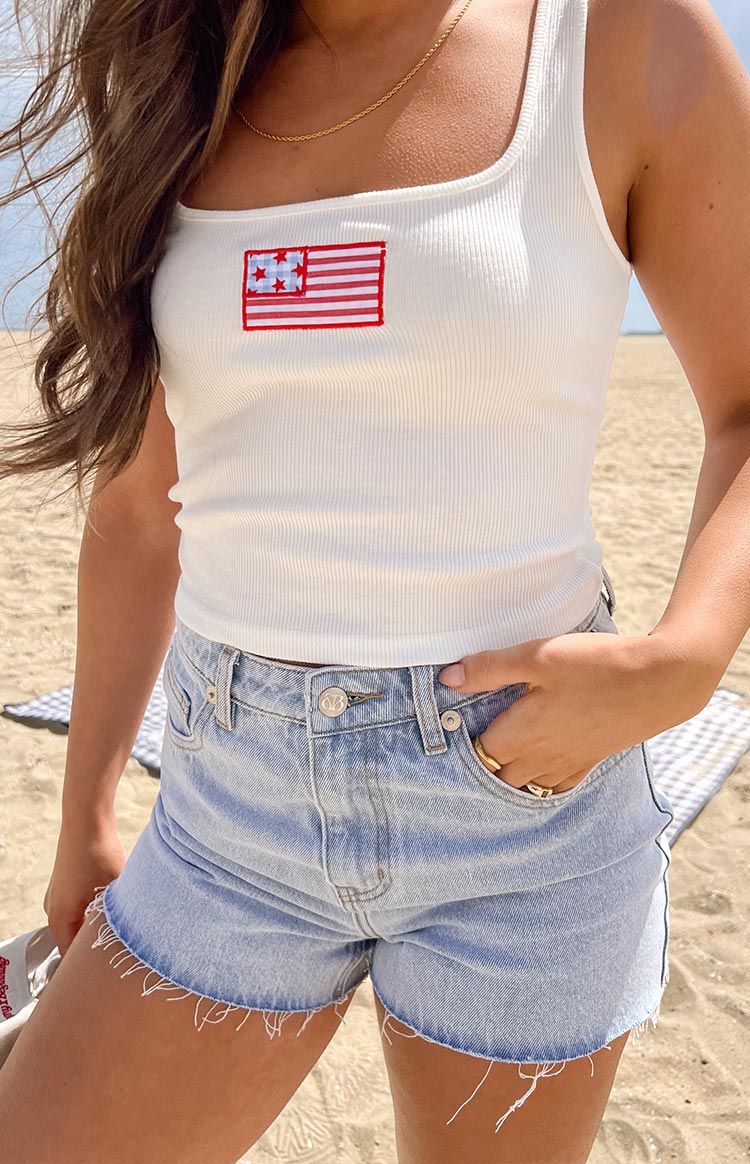 Winnie Star Light Wash Denim Shorts